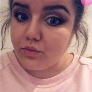 Meet your Posher, Jasmine